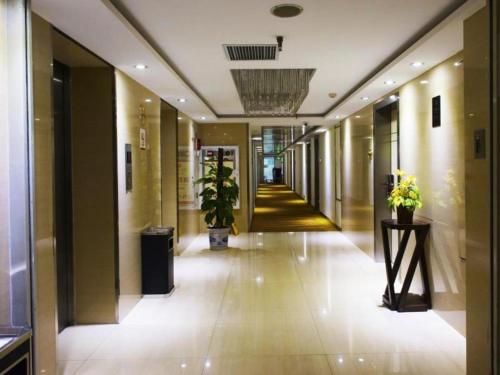 Gallery image of Kaiserdom Hotel Guangzhou Huangshidong Road Branch in Guangzhou