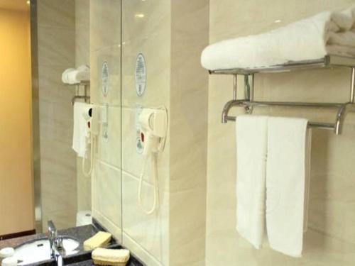 Bagno di GreenTree Inn Beijing Tonzhou Maju Bridge No.2 Express Hotel