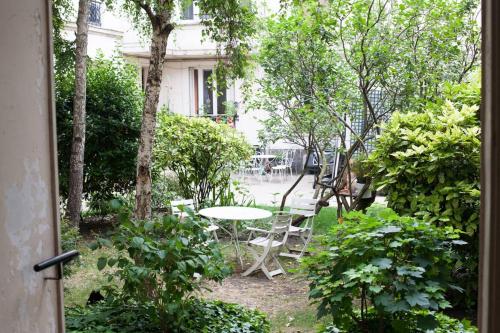 So Cute 55m2 And Quiet With A Courtyard Garden