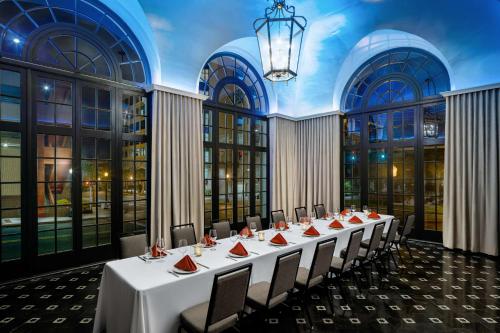 The Terrace Hotel Lakeland, Tapestry Collection by Hiltonにあるレストランまたは飲食店
