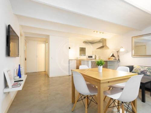 Urban Hideaway in the Heart of Eixample