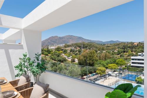 Luxury Apartment With Roof Terrace - Central Estepona