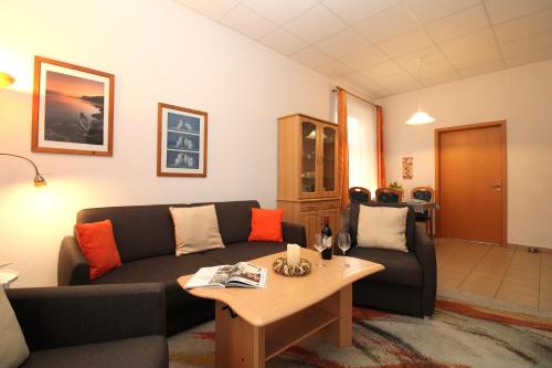 Posezení v ubytování Appartementanlage Ostseeblick - FW Wustrow 9 rolli-gerecht