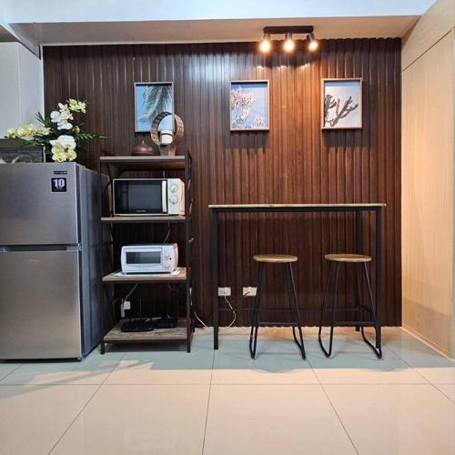 Jazz Residences Tower D Condoにあるキッチンまたは簡易キッチン