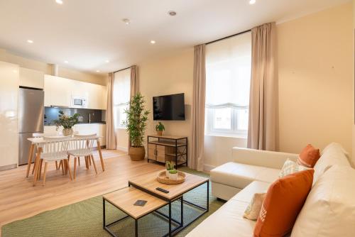Arenal Beach by ELE Apartments