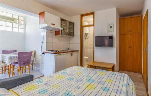 Pet Friendly Apartment In Medulin With Wifi