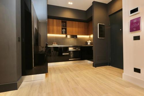 Kuchyň nebo kuchyňský kout v ubytování Luxurious 1BR Apartment - Historical Centre - Fully Equipped & Renovated - Garibaldi#3