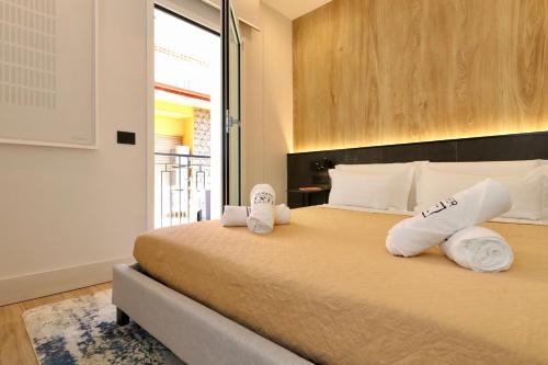 Postel nebo postele na pokoji v ubytování Luxurious 1BR Apartment - Historical Centre - Fully Equipped & Renovated - Garibaldi#3
