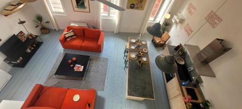 Magnifique LOFT Déco sur le port et à 5mn des plages wifi Clim 85 m2