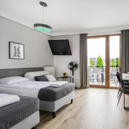 Labo Apartment Brylowska by EXPO XXI