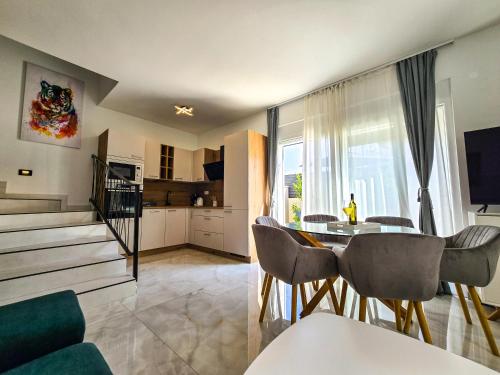 Villa David With Private Parking