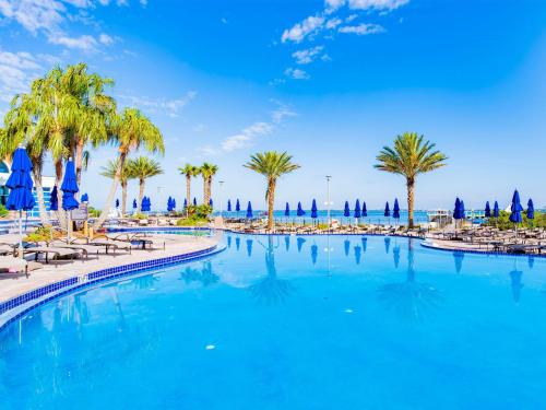 Portofino Island Resort #1-1908の敷地内または近くにあるプール
