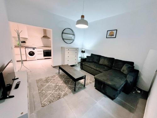 VV Cicer Home "by henrypole home"