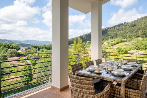 Naturlandskabet i nærheden af villaen