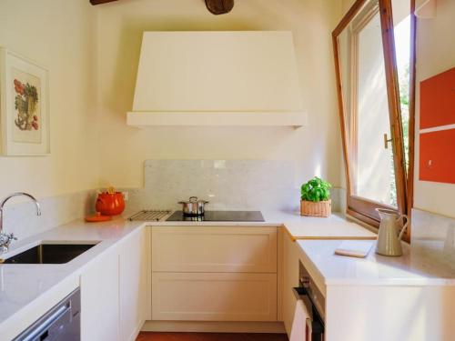 Stalla - Villa with garden in the historic center