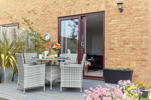 Κήπος έξω από το Cinque Ports Snug by Coaste - mins from Sea & Golf Course