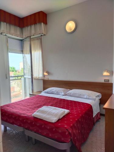 Postel nebo postele na pokoji v ubytování Hotel Goldene Rose