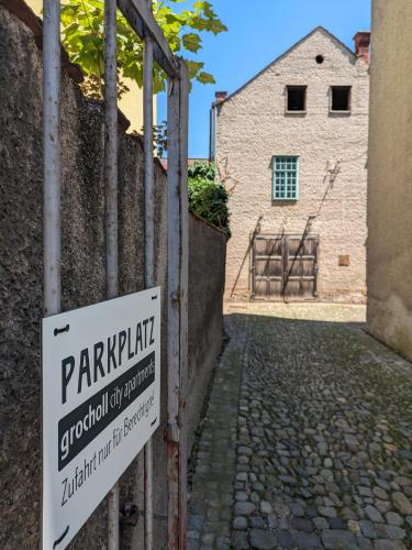 Zentrales & modernes City-Apartment - FREE PARKING & BIKES