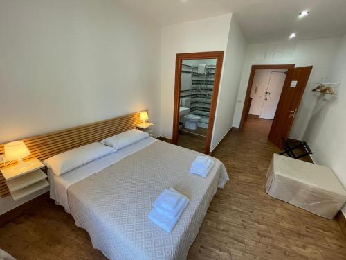 REGAL HOME Apartment