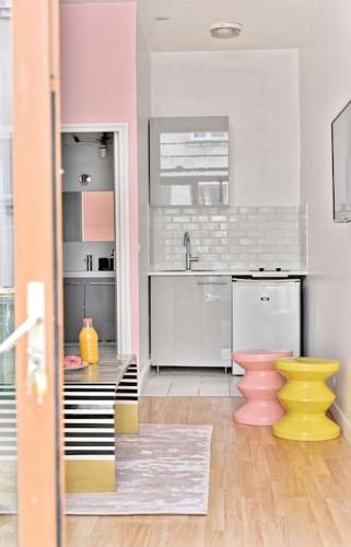 Photo de la galerie de l'établissement Magnifique appartement coloré #GareMontparnasse, à Paris