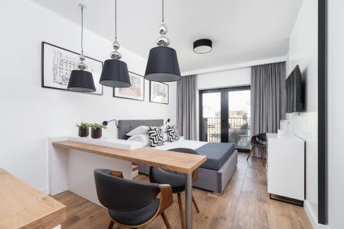 Cozy studio with a balcony - Rajska 3 street