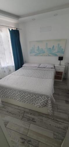 wonderful white appartament in playa las americas