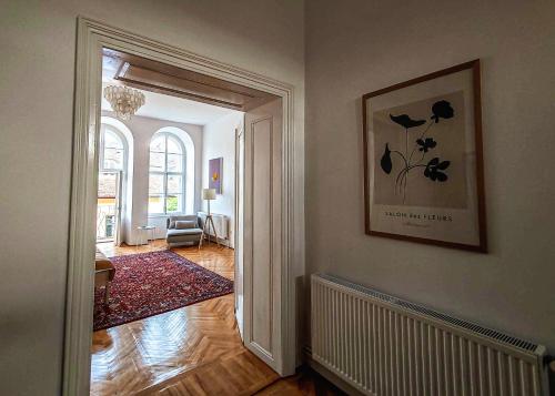 Postel nebo postele na pokoji v ubytování Favst Old Square