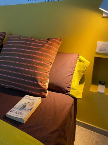 Χώρος καθιστικού στο A los pies del castillo, entre las dos playas