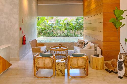 Kolam renang di atau dekat dengan Aquarella Beachfront 2BR Sunset Juan Dolio