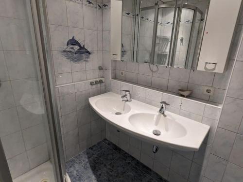 Ένα μπάνιο στο Basti's Rooms&Breakfast - Self Checkin