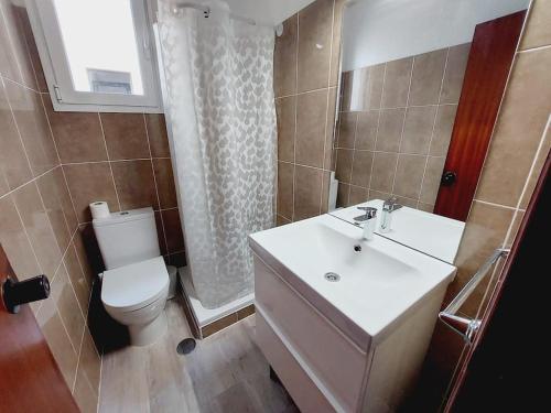 Ένα μπάνιο στο Apartamento do Moinho acesso à Piscina