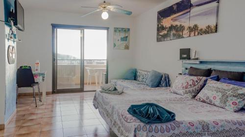 los cristianos estudio vista mar