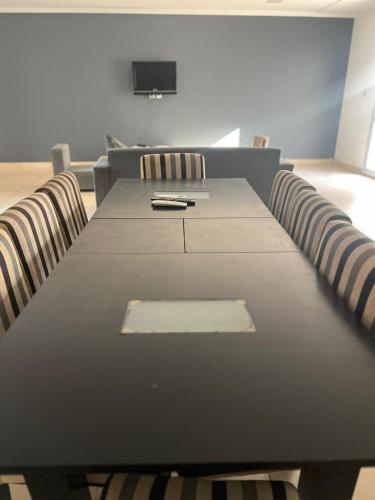 A television and/or entertainment centre at Finca La Poderosa