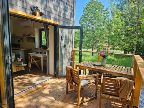 Balkón nebo terasa v ubytování Glamping Zlaté Podlesí #1