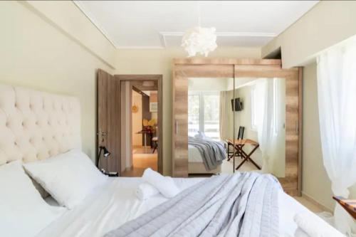 Vouliagmeni Thalassa Apartment