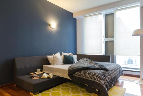 Postel nebo postele na pokoji v ubytování Centro históric 2-BR, apartamento totalmente equipado y moderno