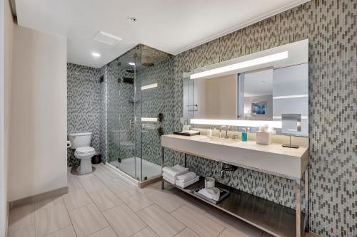 Ocean View Hotel Image