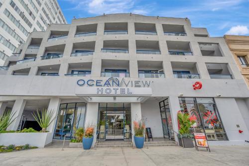 an office building with the ocean view hotel at Ocean View Hotel in Los Angeles