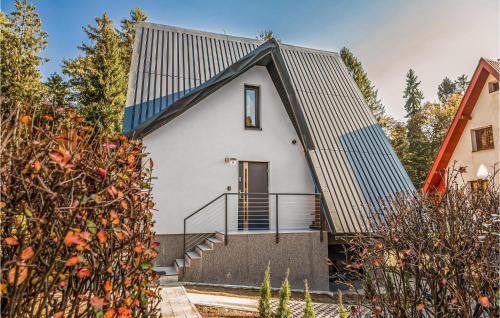Lovely Home In Brenna With Kitchen