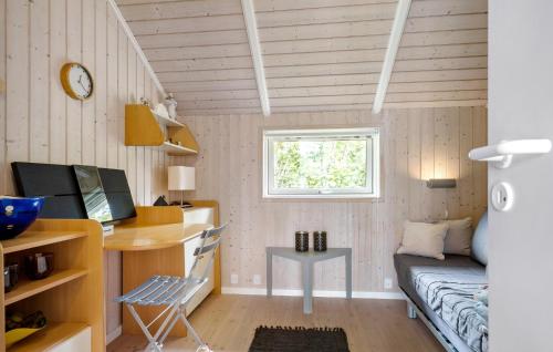 Postel nebo postele na pokoji v ubytování Three-Bedroom Holiday Home In Nykobing Sj