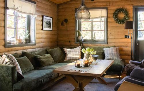 Χώρος καθιστικού στο Nice Home In Sjusjøen With Sauna