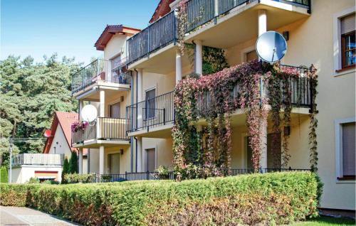 Beautiful Apartment In Pobierowo