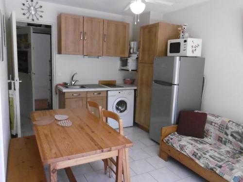 Photo de la galerie de l'établissement Gruissan Sud: T2, 5 Pers, Terrasse, Parking privé, 500m Des Services, Plage à 2.5km - FR-1-796-5, à Gruissan