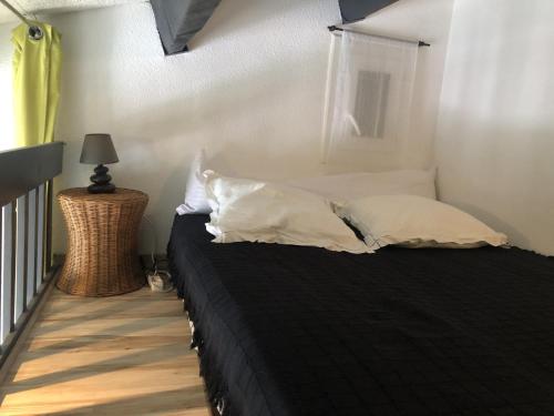 Photo de la galerie de l'établissement Saint-Cyprien : Villa T2 Mezzanine 4/5 Pers, Moderne, Plage à 500m, Parking Privé, Animaux Ok - FR-1-793-27, à Saint-Cyprien