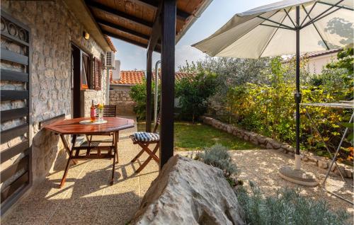 Nice Apartment In Omisalj With Wifi