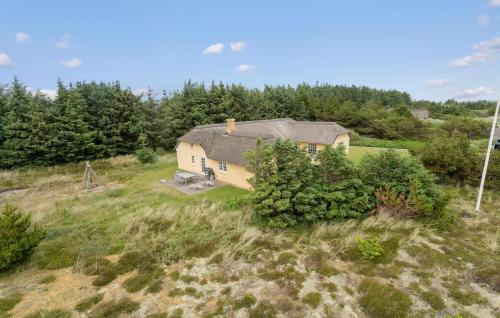 an overhead view of a house in a field at Lovely Home In Ringkøbing With Wifi in Søndervig