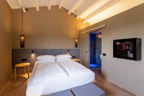 Rara Factory Design Houseにあるベッド