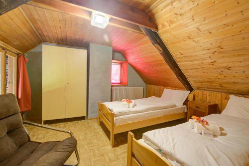 Una cama o camas en una habitación de Rustico Val Bavona house - Happy Rentals