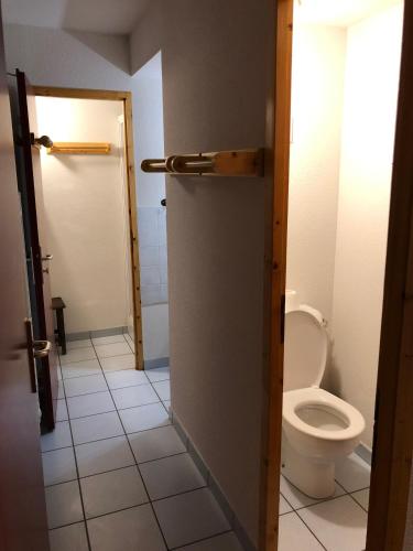Bilik mandi di Chalet de la Yodine
