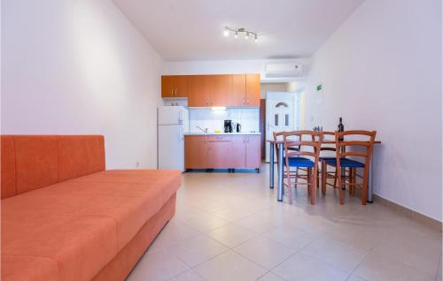 One-Bedroom Apartment With Sea View In Baska Voda